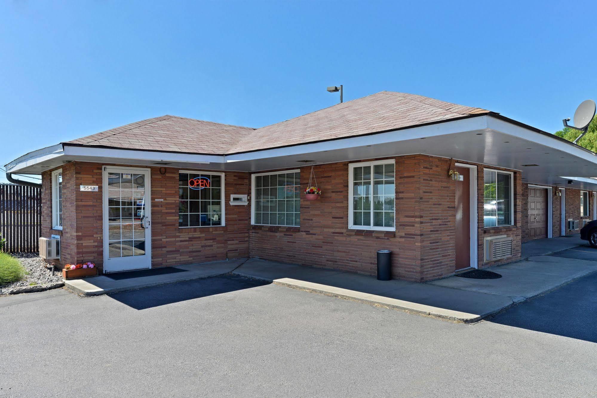 Majestic Inn & Suites Klamath Falls Bagian luar foto